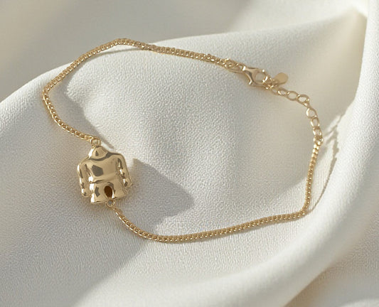 Gold-Plated Bracelet Golem - Figure